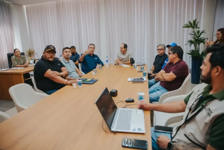 DNIT apresenta à Prefeitura de Cruzeiro do Sul projeto de reconstrução da BR-364