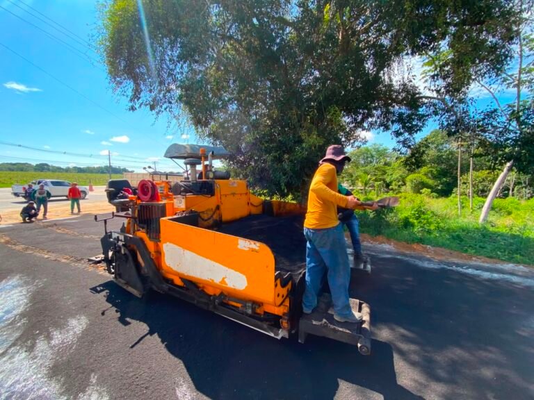 Obras avançam na Travessa da PM e em área de risco na Várzea, em Cruzeiro do Sul