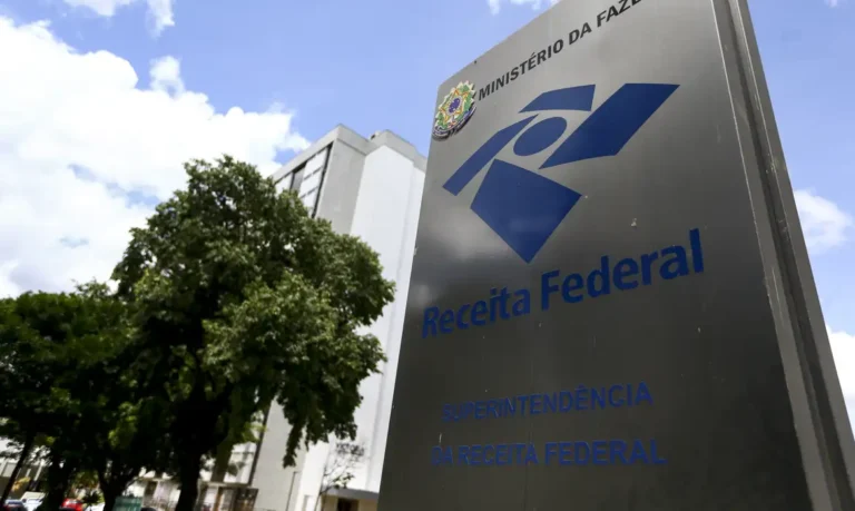 Receita libera consulta ao terceiro lote da restituição do Imposto de Renda 2026