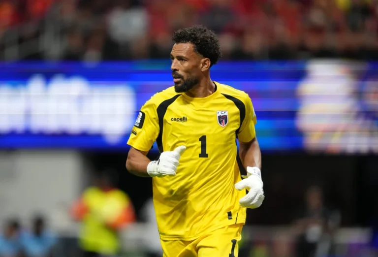 Ex-goleiro do São Paulo critica contratação de Vozinha pelo Colo-Colo