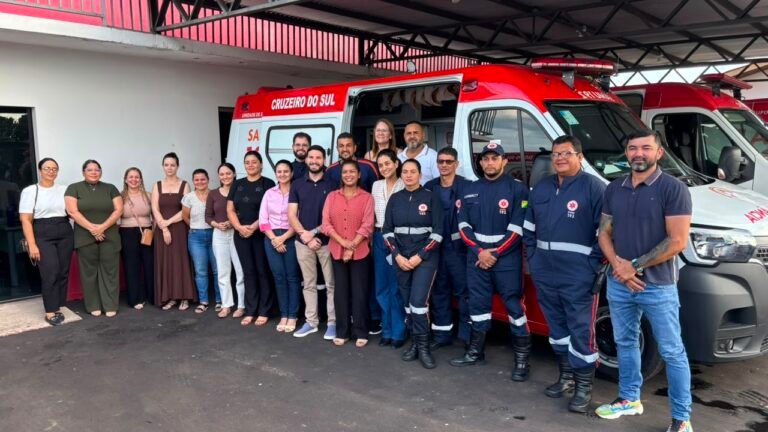 Samu amplia estrutura em Cruzeiro do Sul com chegada de três novas ambulâncias