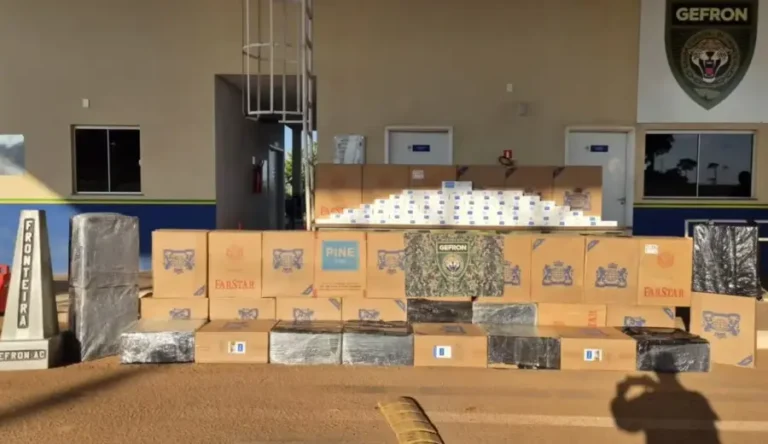 Carga com 19 mil maços de cigarros contrabandeados é apreendida no interior do Acre