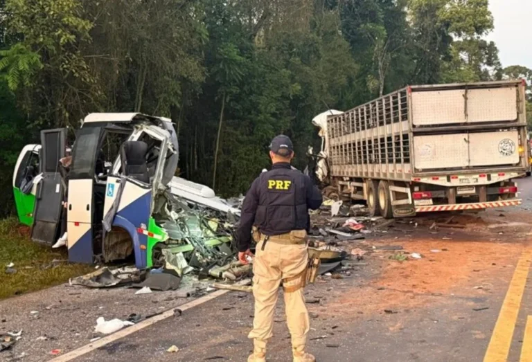 Acidente com 23 mortos na BR-373 é o mais grave registrado no Paraná em cinco anos