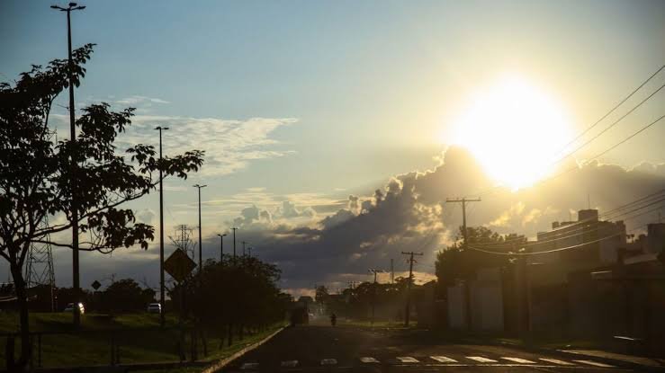 Cruzeiro do Sul deve registrar calor de até 35°C e possibilidade de chuva nesta terça-feira