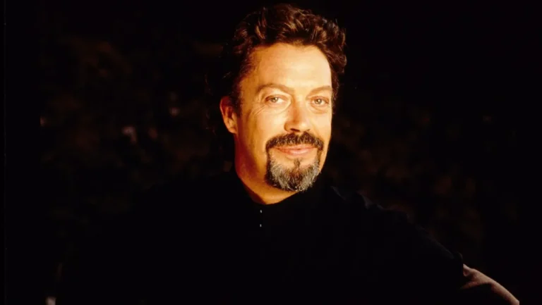 Morre aos 80 anos Tim Curry, ícone de “The Rocky Horror Picture Show” e “It – A Coisa”