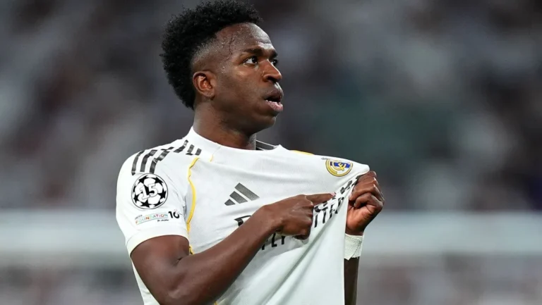 Ídolo do Real Madrid diz que Vini Jr. recusou proposta de renovação