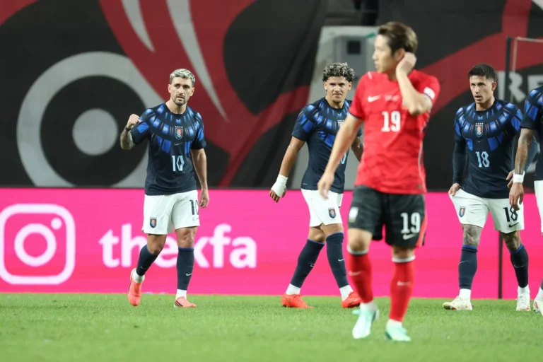 Arrascaeta marca golaço, mas sai machucado em goleada do Uruguai sobre a Coreia do Sul