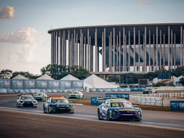 foto-stock-car-brasilia-marcelommm-21-09-2026