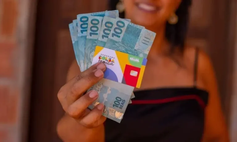 Bolsa Família começa a ser pago com reajuste nesta segunda-feira; veja calendário de outubro