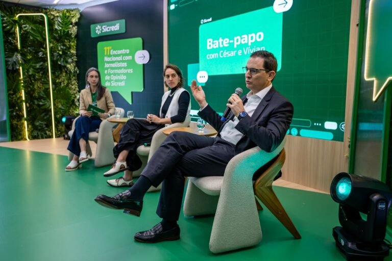 Sicredi promove debate sobre o impacto do cooperativismo no Bem-Estar Financeiro da sociedade