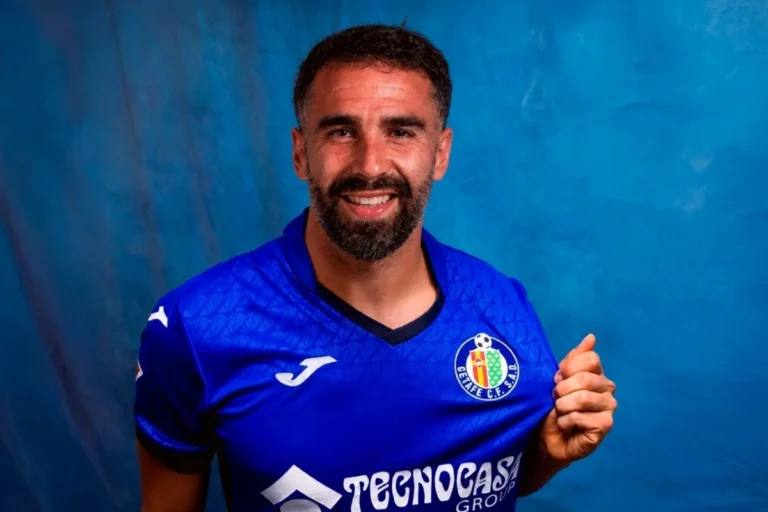 Após 13 temporadas e seis Champions pelo Real Madrid, Carvajal é anunciado pelo Getafe