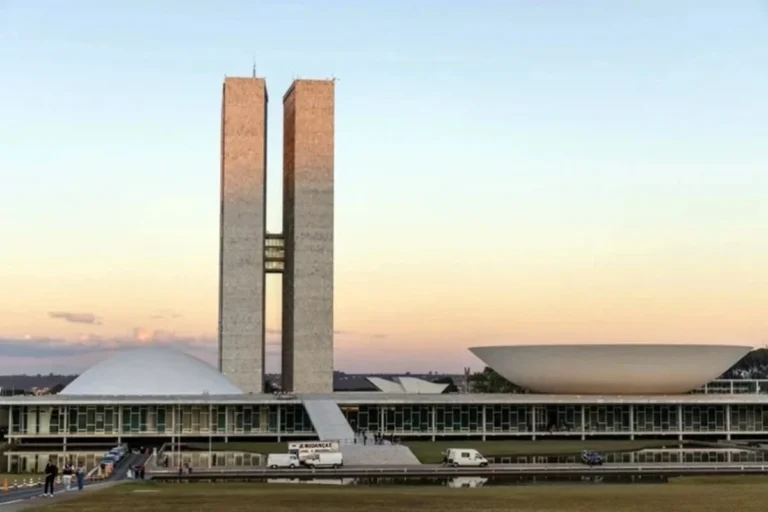 Estudo aponta que R$ 1,5 bilhão em emendas Pix para obras têm informações insuficientes