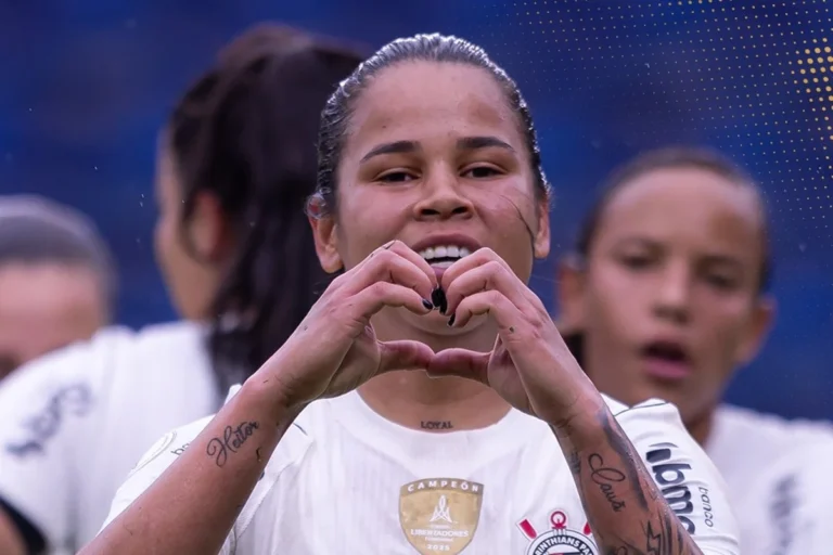 Corinthians goleia Santa Fe por 5 a 1 e garante liderança do grupo na Libertadores Feminina