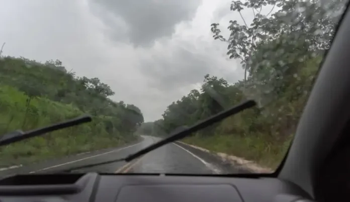 rainy-day-car-window-1-900x520