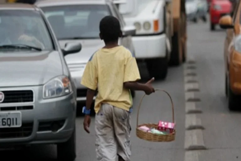 Trabalho infantil cai 9,2% no Brasil em 2025, mas ainda atinge 1,5 milhão de jovens